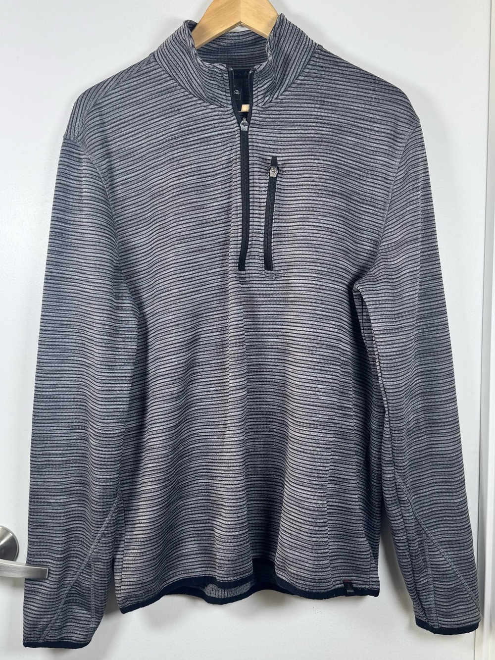 prAna Gray Stripe Gatten Fleece 1/4-Zip Jacket Mens X Large Outdoor Pullover EUC